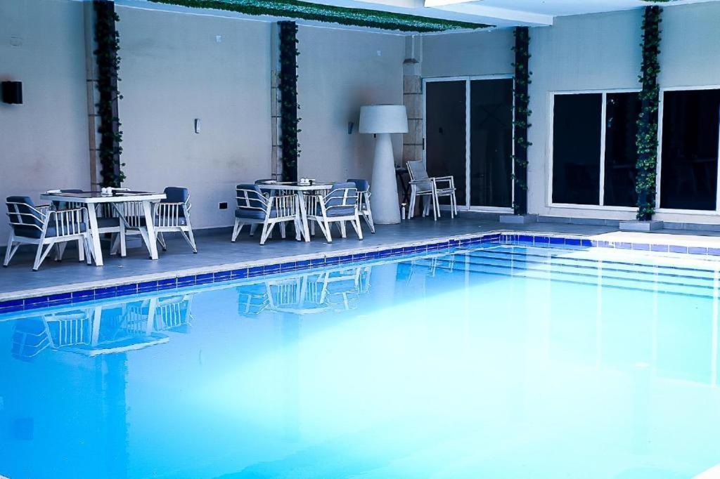 Summerset Continental Hotel Maitama By T E L E Hospitality Абуджа Екстер'єр фото